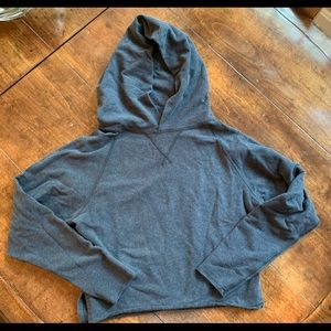 Lululemon Cropped Sweatshirt (4)